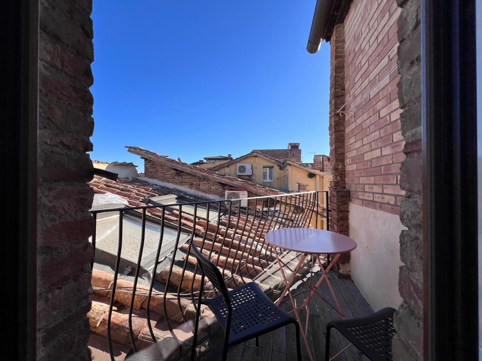 Colibri Apartment Сиена Екстериор снимка