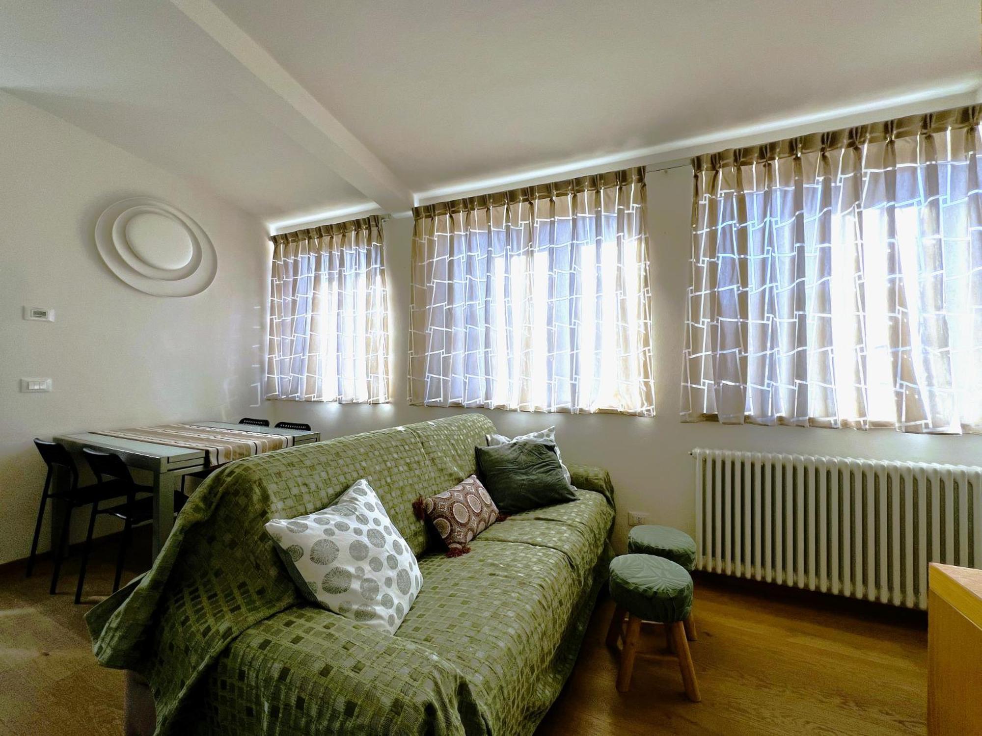 Colibri Apartment Сиена Екстериор снимка